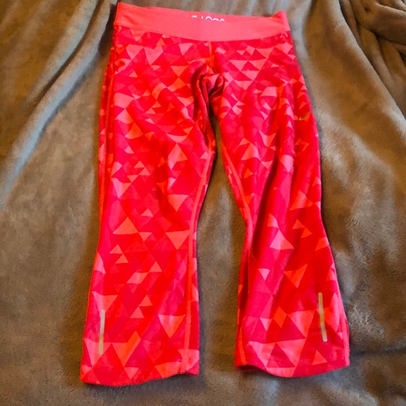 Nike Capri Dry Fit Leggings - Picture 1 of 3